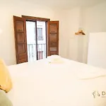 Duplex House Near Downtown 公寓