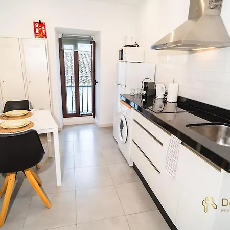 Duplex House Near Downtown *